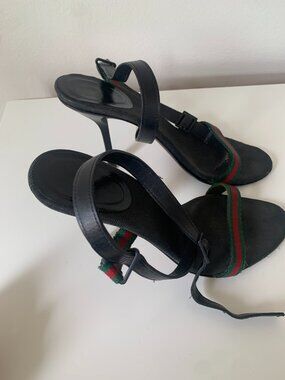 Vintage Gucci strappy sandals black with classic green and red stripe